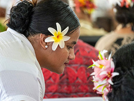 Standard Pacific, Polynesian woman.